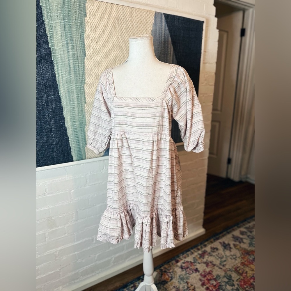Forever21 Soft Pastel Linen Blend Puff Sleeve Dress